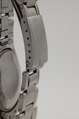 Lot 496 - A VINTAGE ROLEX STAINLESS STEEL OYSTER PERPETUAL WRIST WATCH