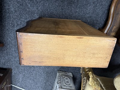 Lot 1515 - AN UNUSUAL GEORGE III STYLE MAHOGANY SERPENTINE CHEST OF DRAWERS WITH BRUSHING SLIDE
