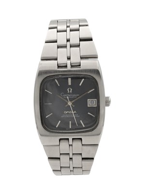 Lot 340 - A 1970S STAINLESS STEEL OMEGA CONSTELLATION AUTOMATIC CHRONOMETER WRIST WATCH