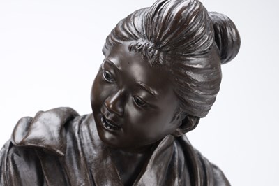 Lot 759 - A LARGE MEIJI PERIOD JAPANESE TOKYO SCHOOL BRONZE FIGURAL GROUP