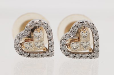 Lot 141 - AN 18CT YELLOW AND WHITE GOLD DIAMOND HEART MOTIF NECKLACE AND EARRING SET