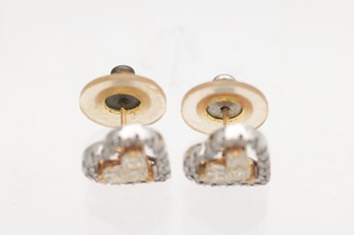 Lot 141 - AN 18CT YELLOW AND WHITE GOLD DIAMOND HEART MOTIF NECKLACE AND EARRING SET