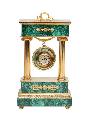 Lot 341 - A 20TH CENTURY MALACHITE AND GILT BRASS PORTICO WATCH HOLDER