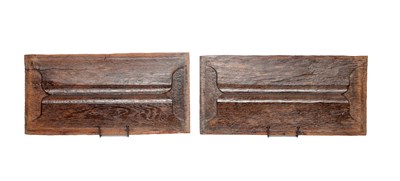Lot 1376 - A PAIR OF 16TH CENTURY OAK LINENFOLD CARVED PANELS