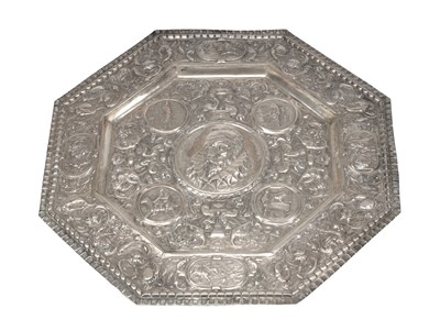 Lot 994 - A SILVER PLATED CHARGER WITH RELIEF PORTRAIT OF MIGUEL DE CERVANTES