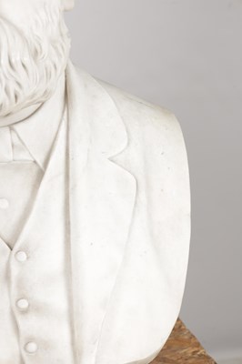 Lot 1125 - E E GEFLOWSKI A PAIR OF LATE 19TH CENTURY MARBLE BUSTS