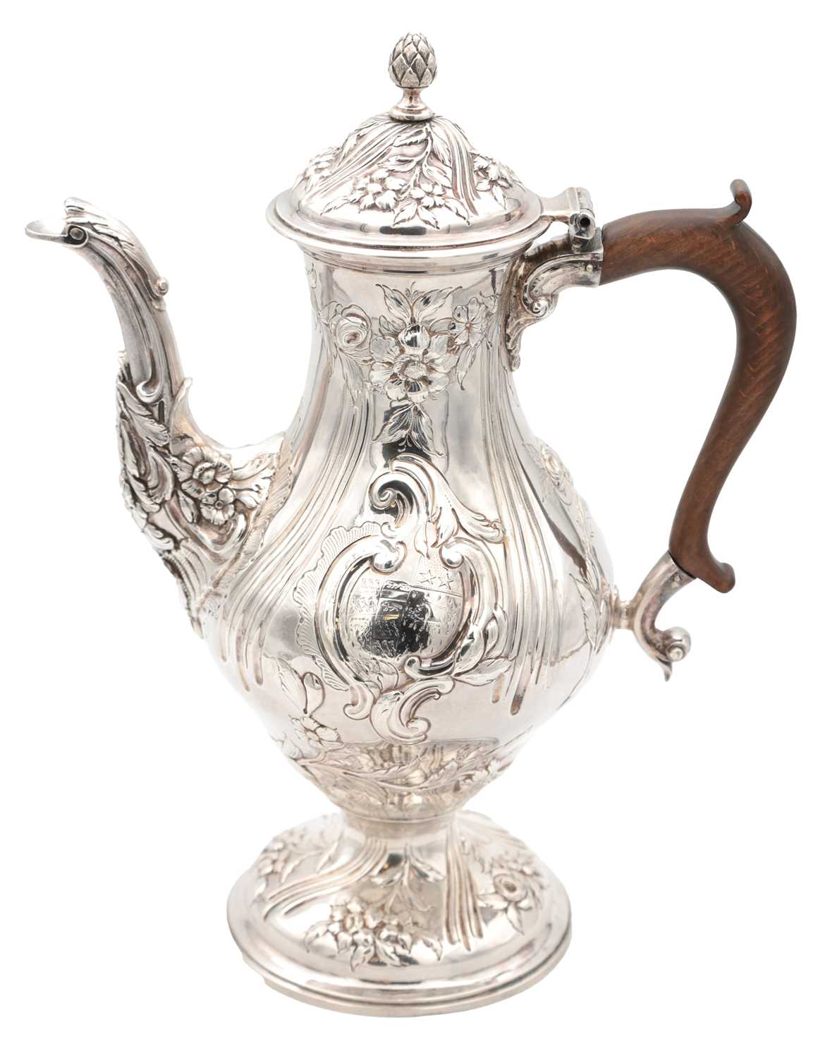Lot 127 - A GEORGE III ENGLISH SILVER COFFEE POT