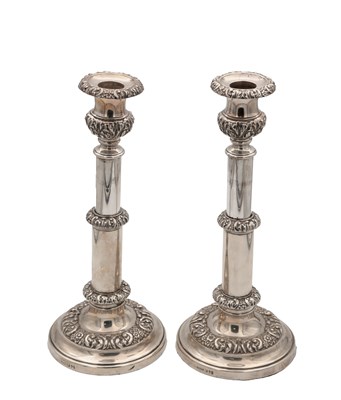 Lot 96 - A PAIR OF GEORGE III ENGLISH SILVER TELESCOPIC CANDLESTICKS