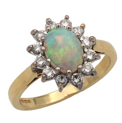 Lot 274 - AN 18CT YELLOW GOLD OPAL AND DIAMOND CLUSTER RING