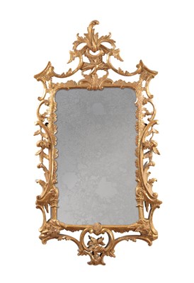 Lot 1540 - A GEORGE III STYLE GILT GESSO HANGING MIRROR