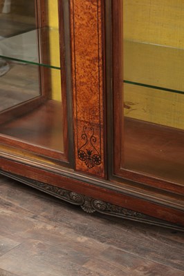 Lot 1544 - A FINE LATE 19TH CENTURY FRENCH ORMOLU MOUNTED AND EBONY STRUNG AMBOINA AND MAHOGANY DISPLAY CABINET IN THE MANNER OF FRANCOIS LINKE
