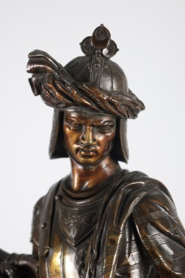 Lot 1035 - A 19TH CENTURY BRONZE FIGURE OF SALADIN