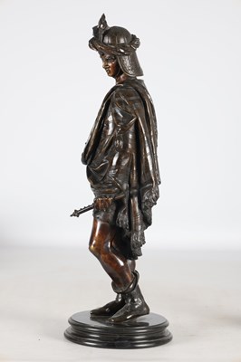 Lot 1035 - A 19TH CENTURY BRONZE FIGURE OF SALADIN