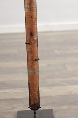 Lot 1132 - A MAORI CARVED WOOD LONG CLUB, NEW ZEALAND