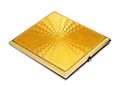 Lot 104 - A 19TH CENTURY CONTINENTAL SILVER GILT AND GUILLOCHE ENAMEL CARD CASE