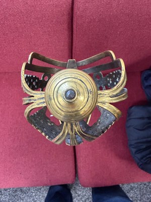 Lot 842 - AN 18TH CENTURY SCOTTISH BRASS HILTED BASKET-HILT SWORD